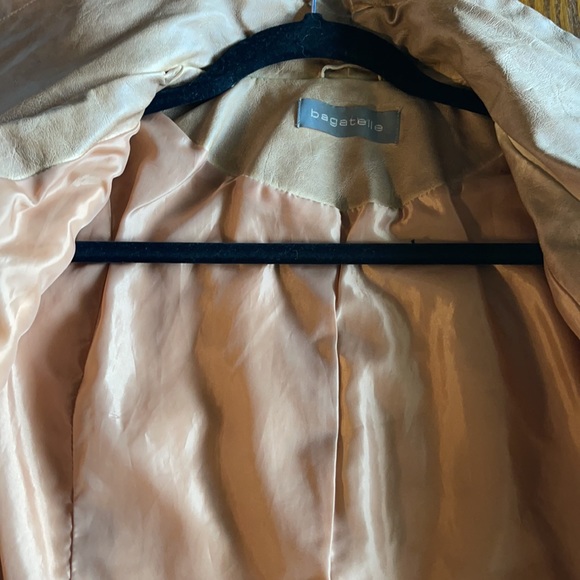 Used - Picture 4 of 7